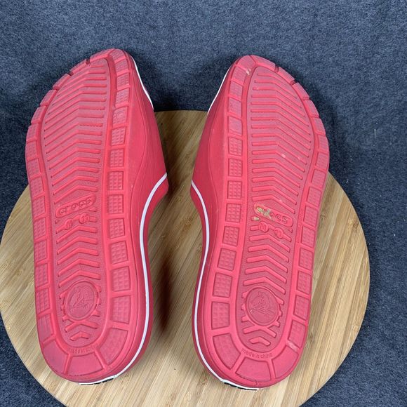 Crocs Men’s Red Slides Size 11 Comfort Sandals Slip On‎ Beach Summer - Picture 6 of 7